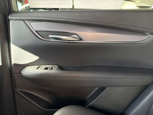 Used 2023 Cadillac XT5 Luxury image 23