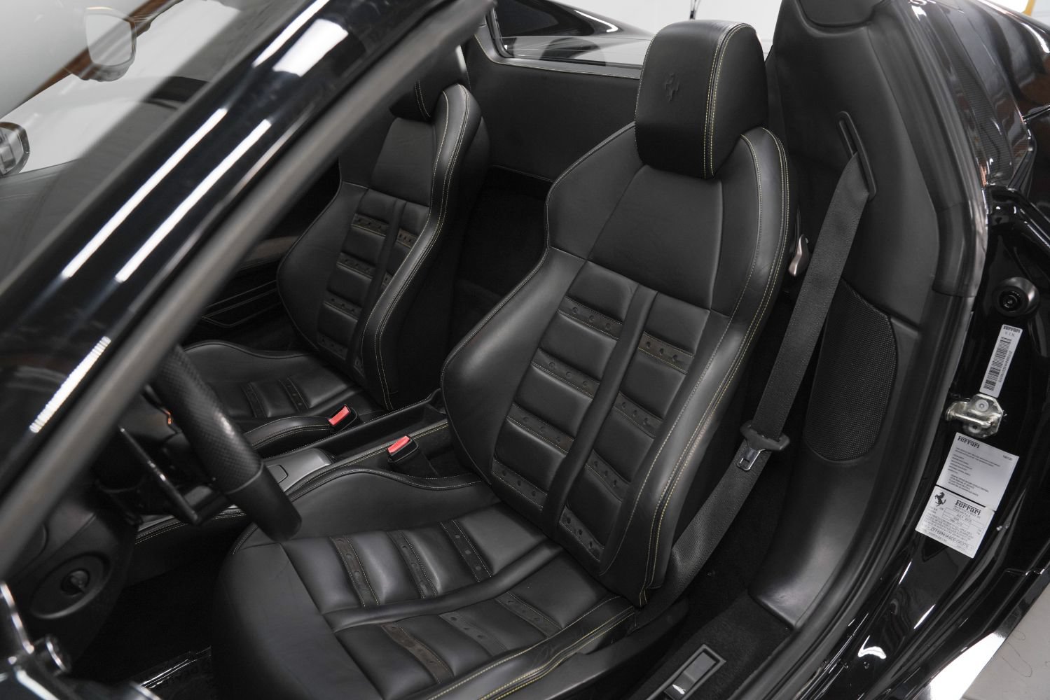 Used 2013 Ferrari 458 Spider RWD image 39