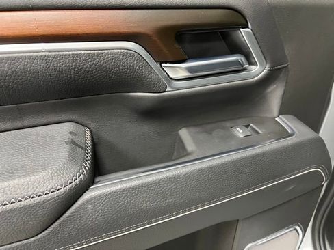 Used 2025 GMC Sierra 3500 Denali w/ Denali Reserve Package image 44