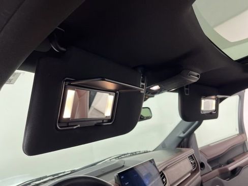 Used 2024 Ford Expedition Limited RWD image 38