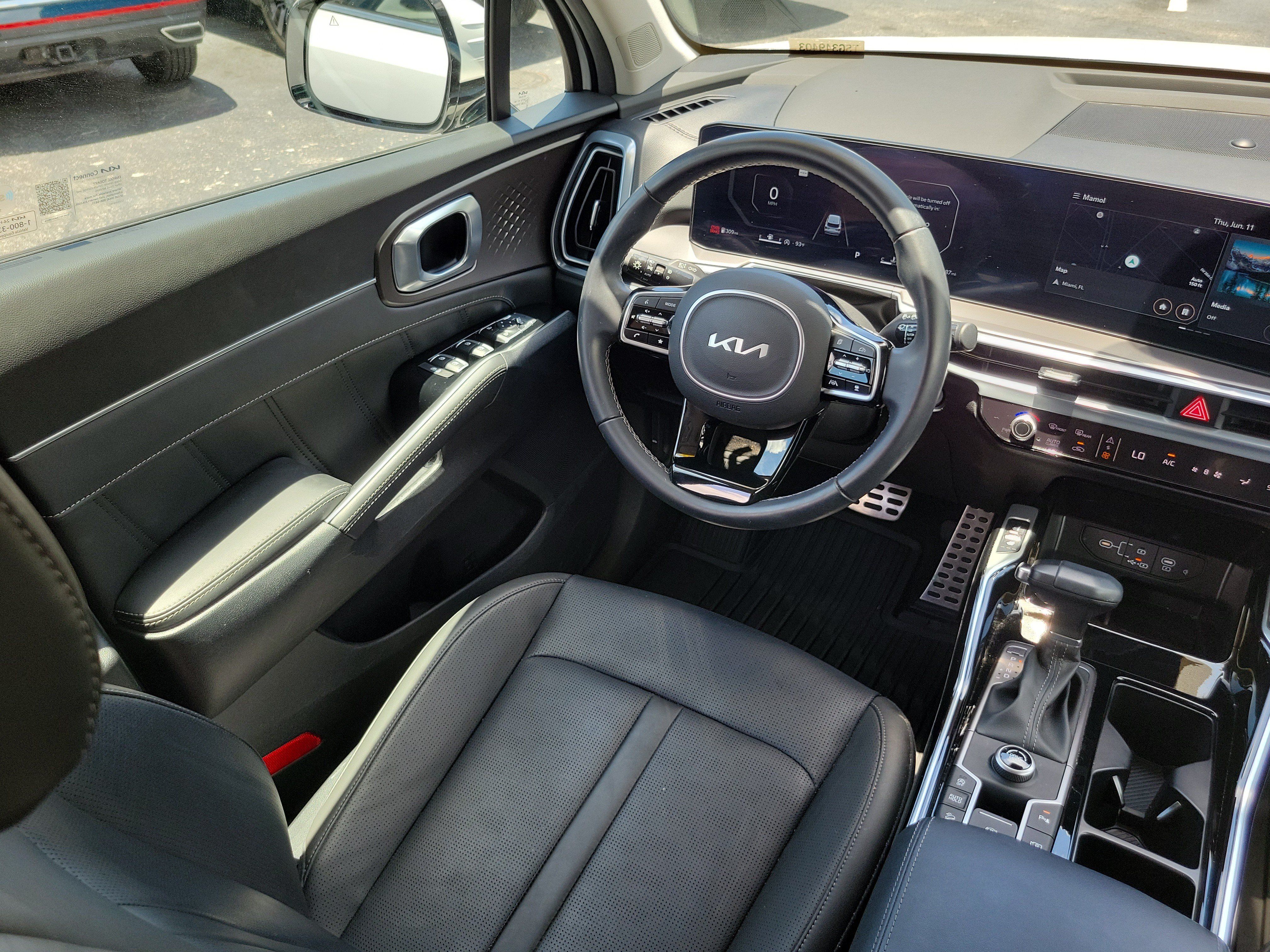 Used 2025 Kia Sorento SX FWD image 16