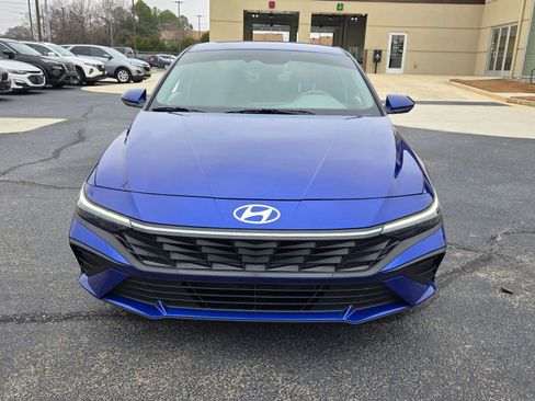 Certified 2025 Hyundai Elantra Blue image 2