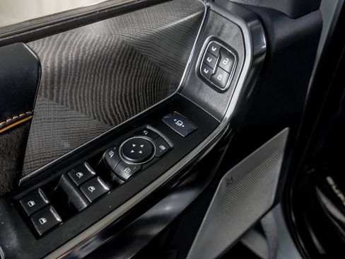 Used 2024 Ford F250 Platinum AWD/4WD image 37