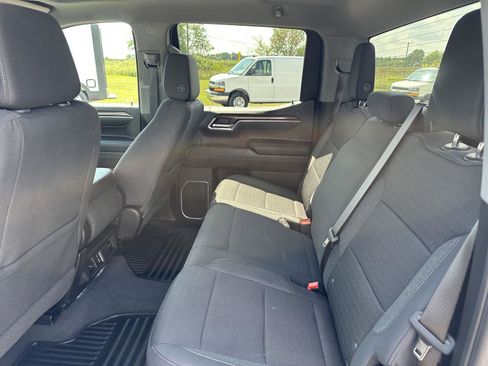 Used 2024 Chevrolet Silverado 1500 LT image 14