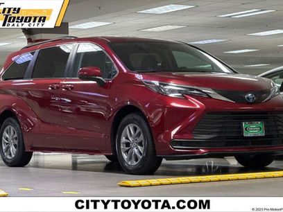 Certified 2024 Toyota Sienna LE