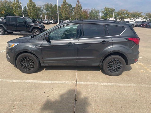 Used 2019 Ford Escape SEL AWD/4WD image 3