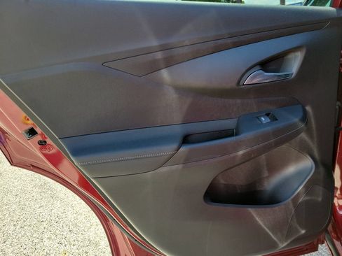 Certified 2025 Buick Envista Avenir FWD image 8