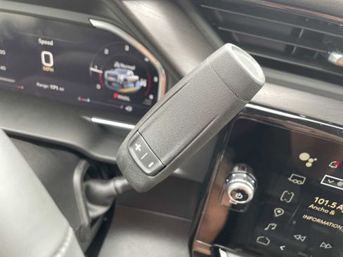 New 2026 GMC Sierra 2500 AT4 AWD/4WD image 17