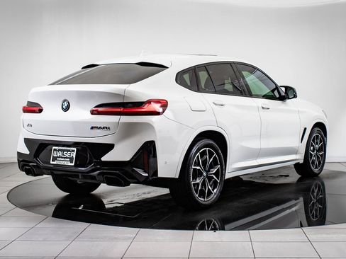 Used 2024 BMW X4 M40i w/ Premium Package image 10