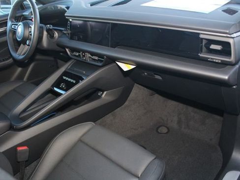 New 2025 Porsche Macan 4S Electric image 26