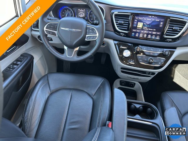 Used 2019 Chrysler Pacifica Touring-L FWD image 15