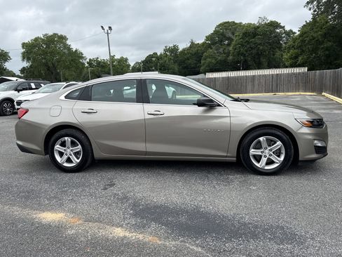Used 2022 Chevrolet Malibu LS FWD image 6