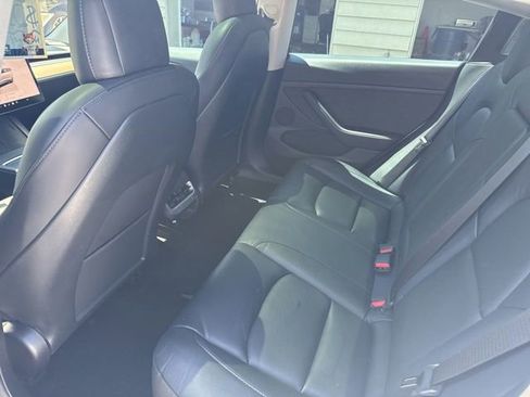 Used 2022 Tesla Model 3 Long Range AWD/4WD image 14