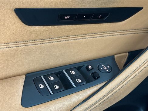 Certified 2023 BMW 530i w/ Convenience Package image 13