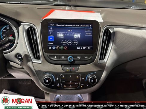 Used 2025 Chevrolet Malibu LT image 16