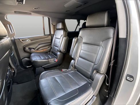 Used 2015 GMC Yukon XL Denali w/ Premium Package AWD/4WD image 18