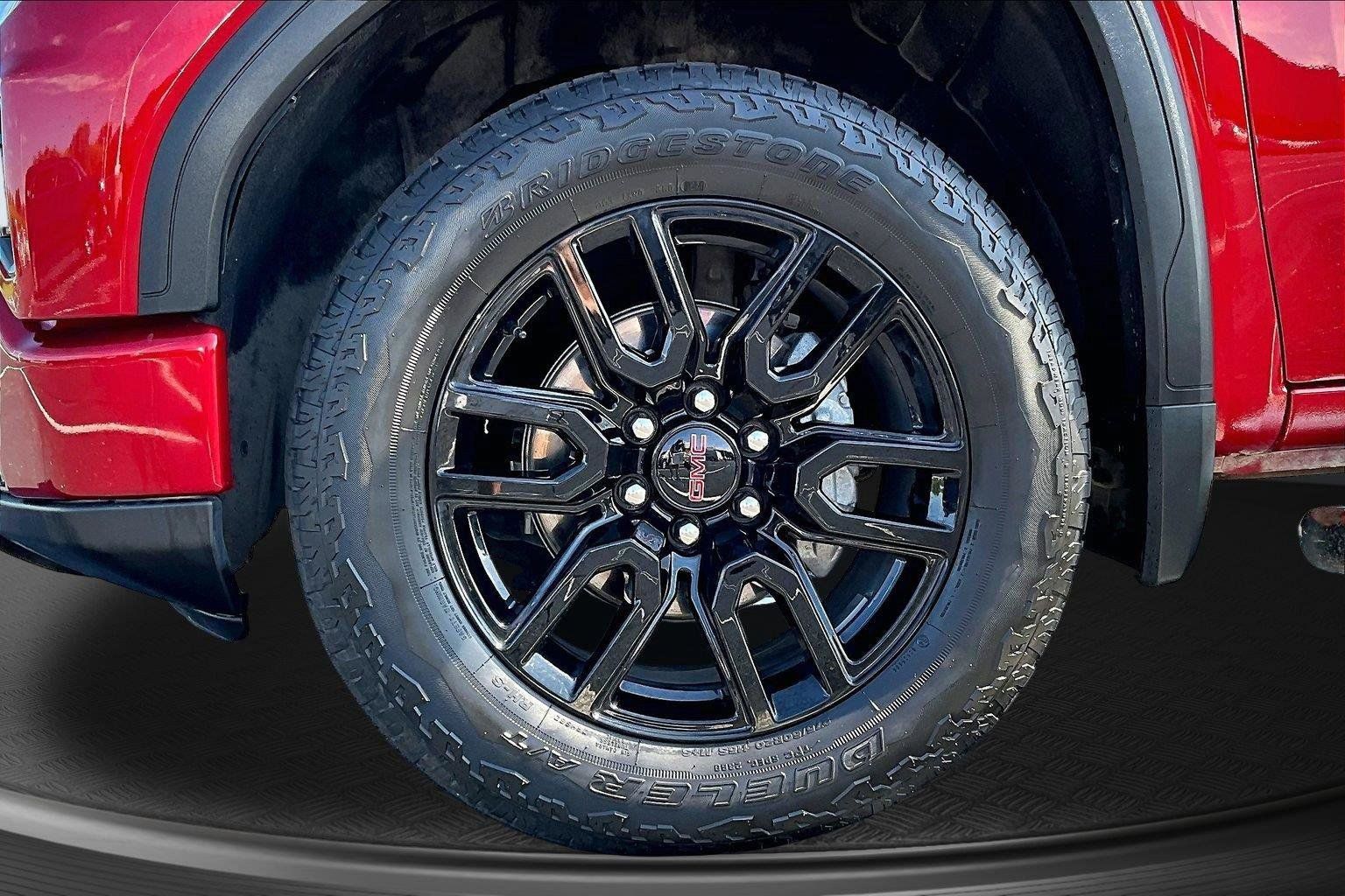 Used 2024 GMC Sierra 1500 Elevation AWD/4WD image 10