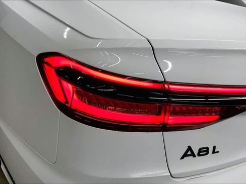 Used 2021 Audi A8 L 3.0T w/ Executive Plus Package image 31