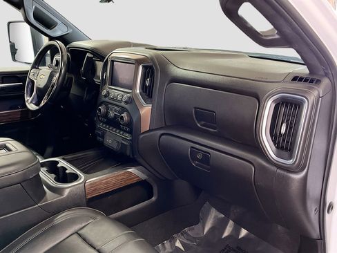 Used 2022 Chevrolet Silverado 3500 High Country w/ Z71 Off-Road Package AWD/4WD image 31