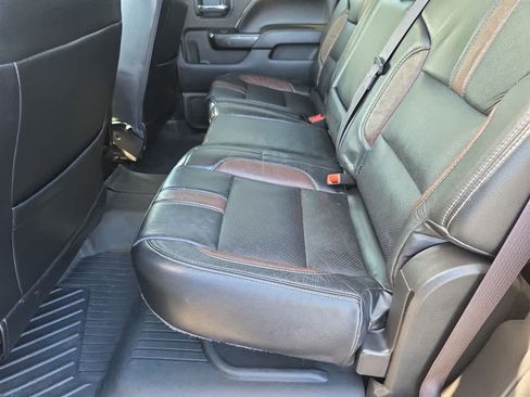 Used 2016 GMC Sierra 2500 SLT w/ All-Terrain HD Package AWD/4WD image 16