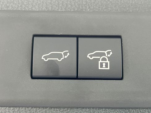 New 2026 Lexus TX 500h AWD image 25