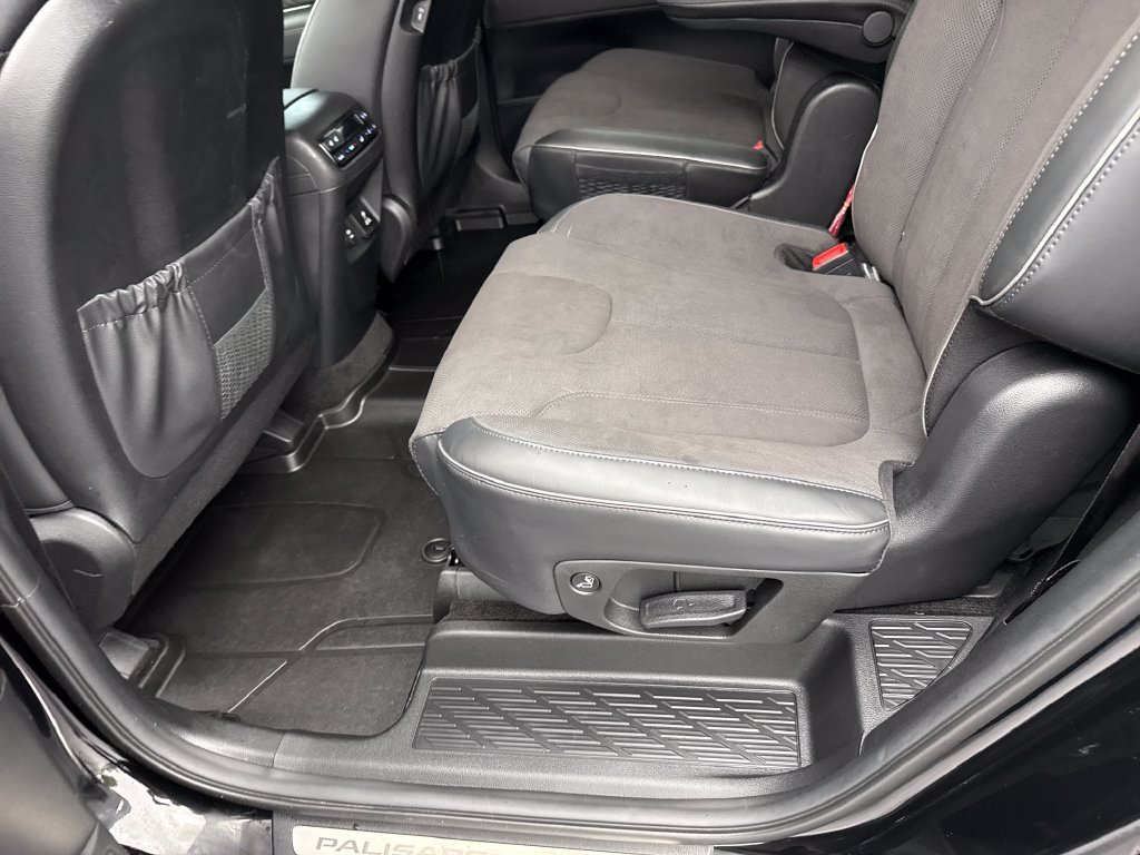 Certified 2025 Hyundai Palisade Calligraphy AWD/4WD image 19