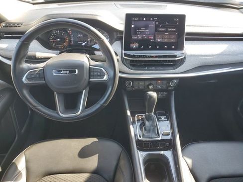 Used 2022 Jeep Compass Latitude w/ Convenience Group AWD/4WD image 13