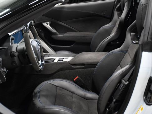 Used 2018 Chevrolet Corvette Grand Sport w/ Carbon 65 Edition RWD image 25