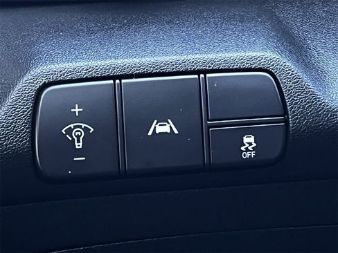 Used 2023 Hyundai Elantra SEL w/ Convenience Package image 20