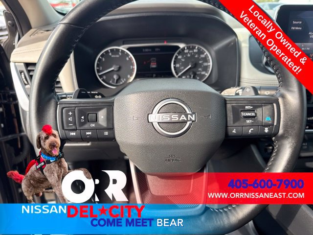 Used 2025 Nissan Rogue SV FWD image 17