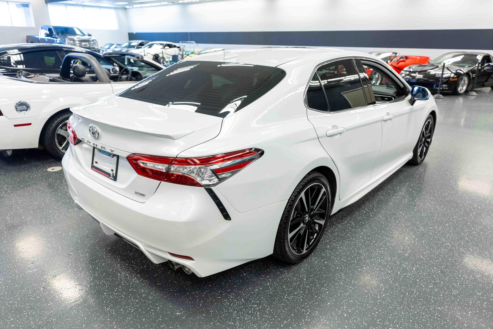 Used 2019 Toyota Camry XSE w/ Carpet Mat Package FWD image 6