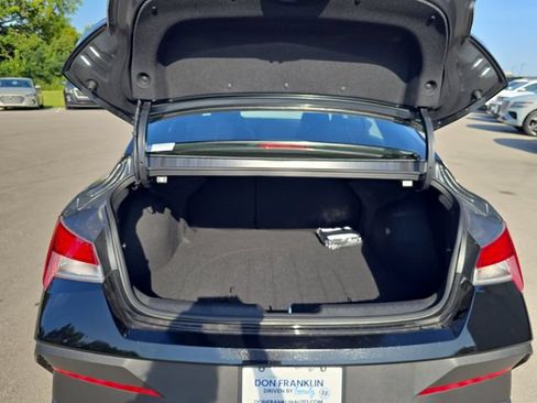 New 2026 Hyundai Elantra SEL Sport FWD image 9