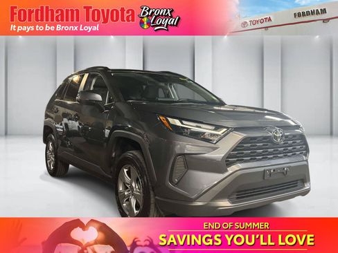 Certified 2025 Toyota RAV4 XLE AWD/4WD image 1