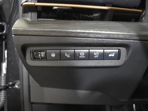 Certified 2023 Nissan Ariya AWD/4WD image 12