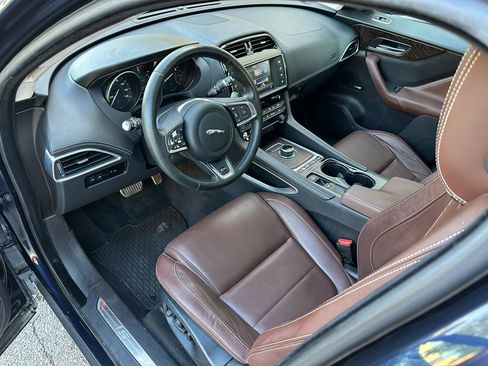 Used 2017 Jaguar F-PACE S AWD/4WD image 13