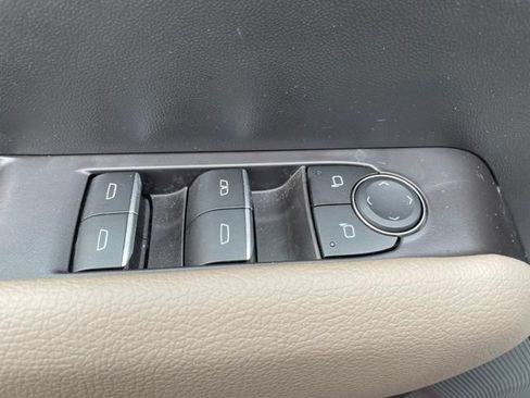 Used 2026 GMC Canyon Denali AWD/4WD image 15
