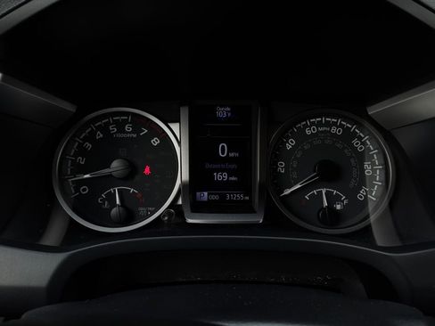 Used 2023 Toyota Tacoma SR5 AWD/4WD image 36