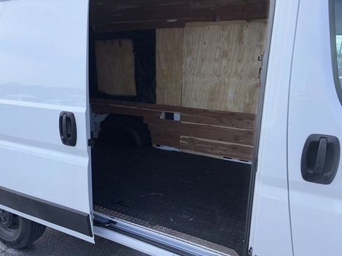 Used 2019 RAM ProMaster 1500 w/ Premium Appearance Group image 7