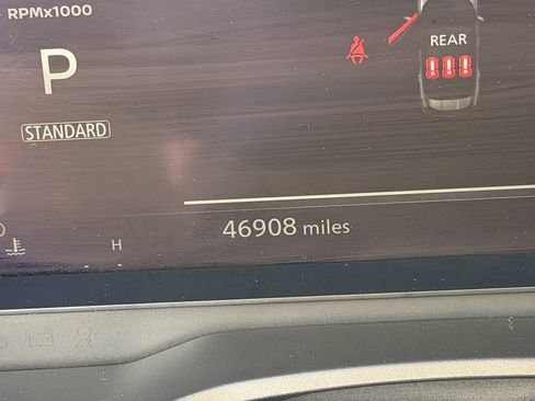 Certified 2023 Nissan Rogue Platinum FWD image 24