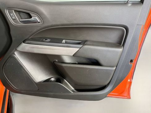 Used 2019 Chevrolet Colorado ZR2 w/ ZR2 Dusk Special Edition AWD/4WD image 36