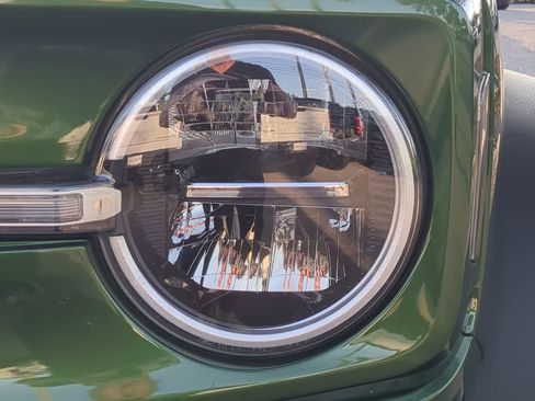 Used 2023 Ford Bronco Black Diamond image 10