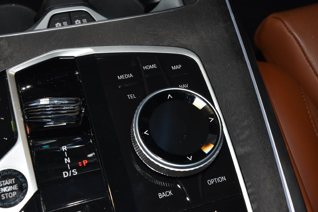 Used 2025 BMW X7 M60i AWD/4WD image 18