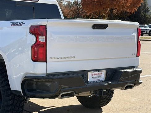 Used 2021 Chevrolet Silverado 1500 LT Trail Boss w/ Convenience Package II image 6