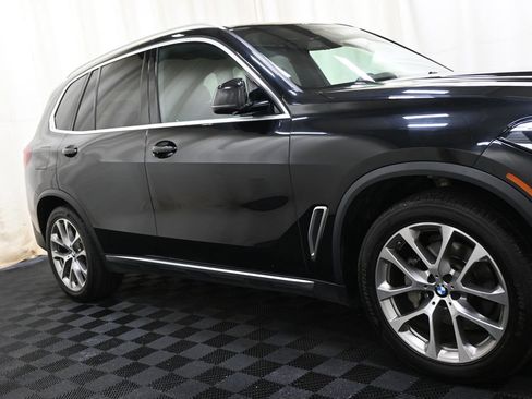 Used 2021 BMW X5 xDrive40i w/ Premium Package AWD/4WD image 19