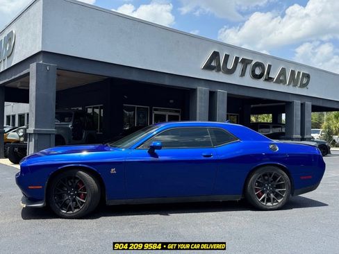 Used 2019 Dodge Challenger R/T Scat Pack w/ Dynamics Package RWD image 3