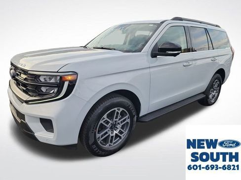 New 2025 Ford Expedition Active image 1