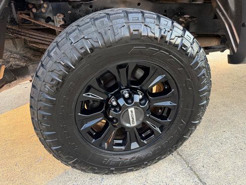 Used 2021 Ford F250 Lariat w/ Tremor Off-Road Package image 11