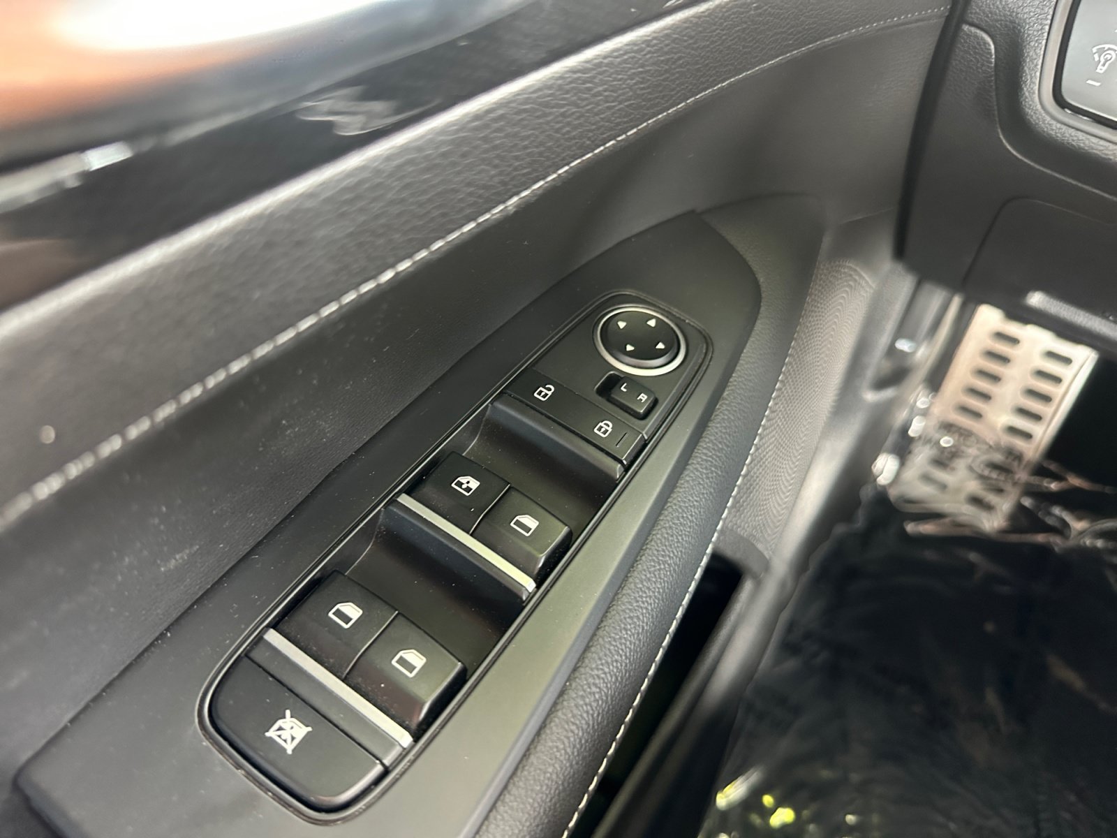 Used 2024 Kia Forte GT-Line FWD image 16