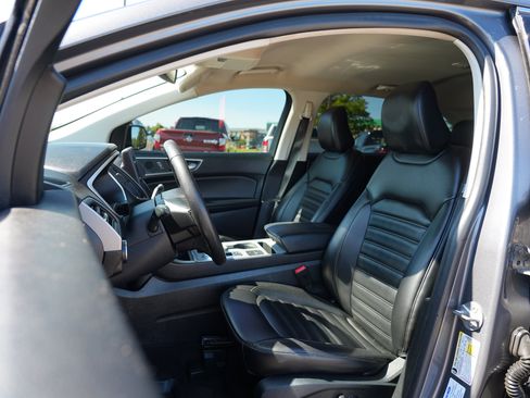 Used 2021 Ford Edge SEL w/ Convenience Package AWD/4WD image 12