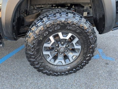Used 2023 Toyota Tacoma TRD Off-Road image 30